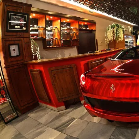 شقة فندقية Ferrari Wellness 4*